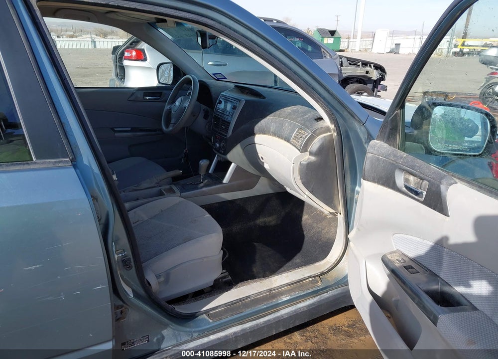 2011 SUBARU FORESTER 2.5X PREMIUM VIN: JF2SHBDC7BH738577