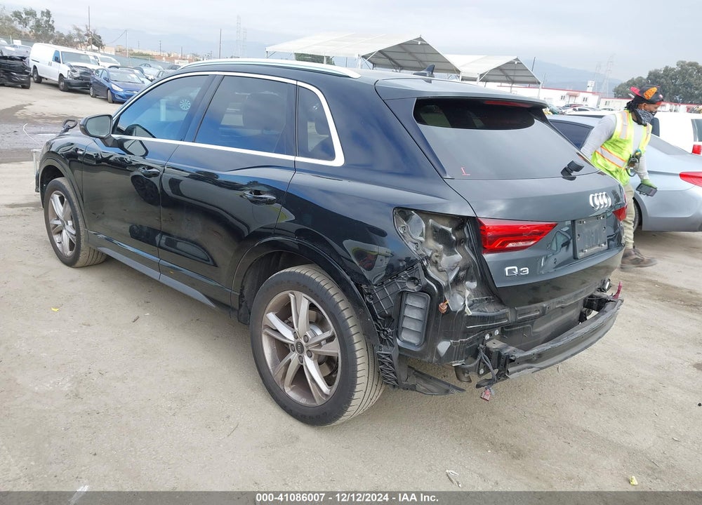 2022 AUDI Q3 VIN: WA1EECF31N1049925