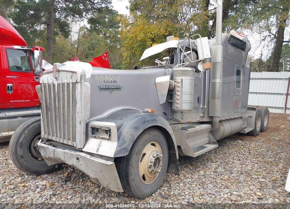 2007 KENWORTH W900 W900 VIN: 1XKWDB9X77J192746