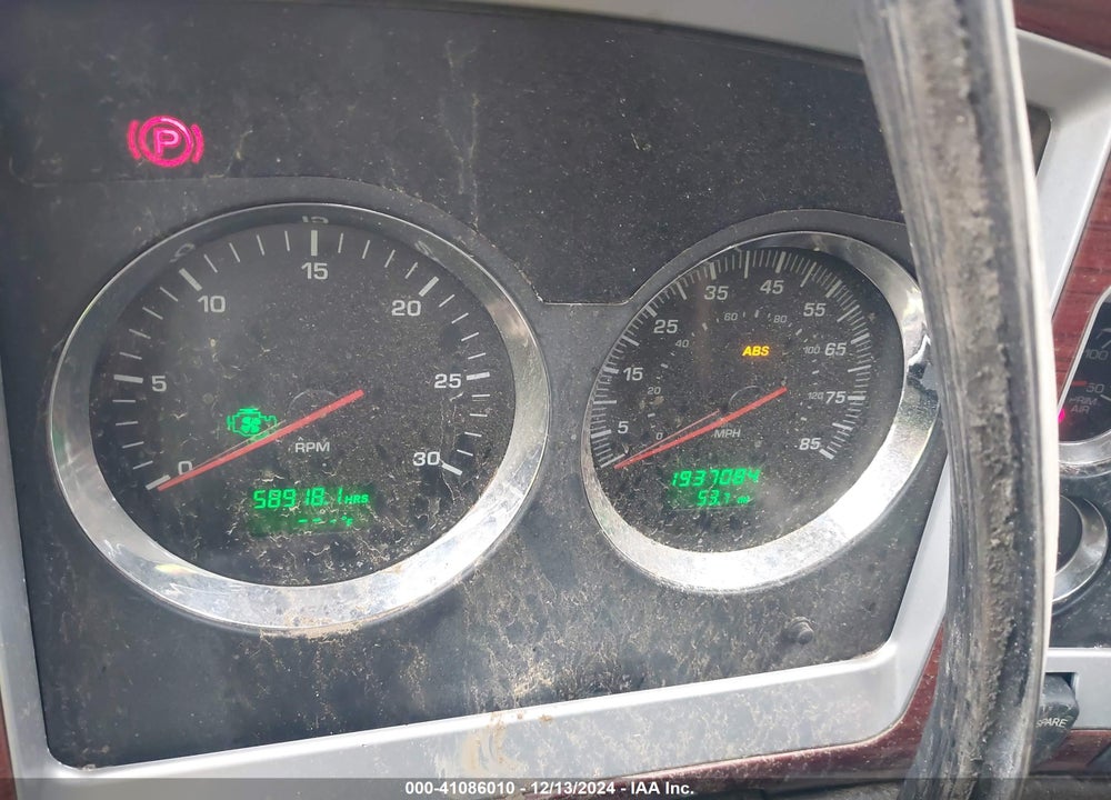 2007 KENWORTH W900 W900 VIN: 1XKWDB9X77J192746