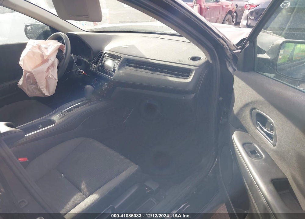 2019 HONDA HR-V LX VIN: 3CZRU6H33KG732564