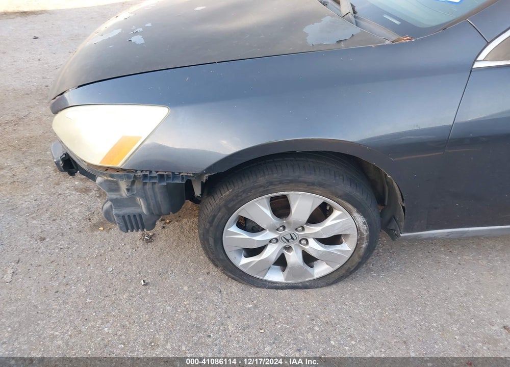 2004 HONDA ACCORD 3.0 LX VIN: 1HGCM82284A020352