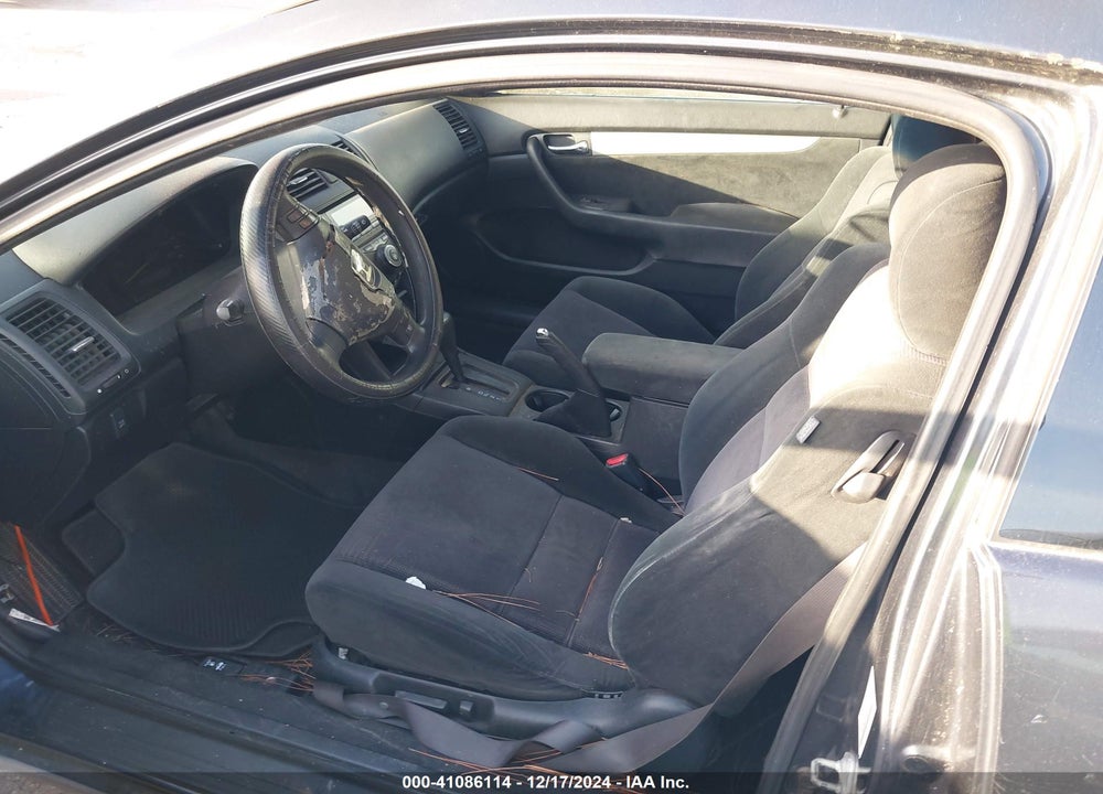2004 HONDA ACCORD 3.0 LX VIN: 1HGCM82284A020352