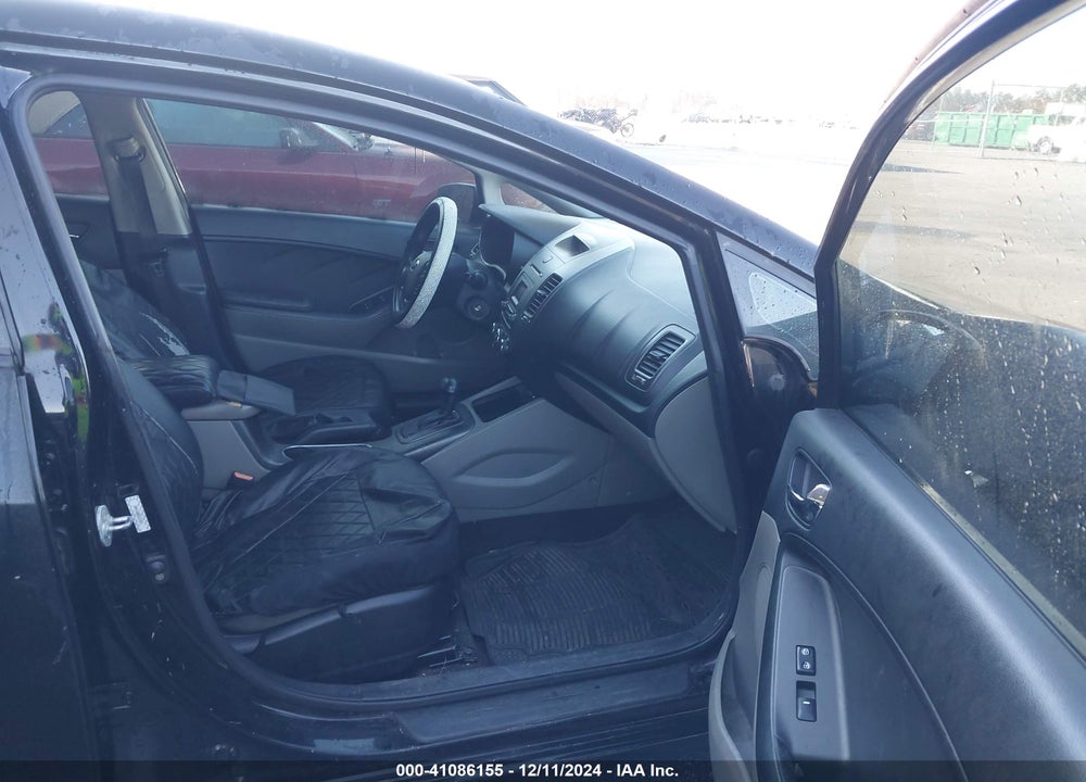 2016 KIA FORTE LX VIN: KNAFK4A68G5521055