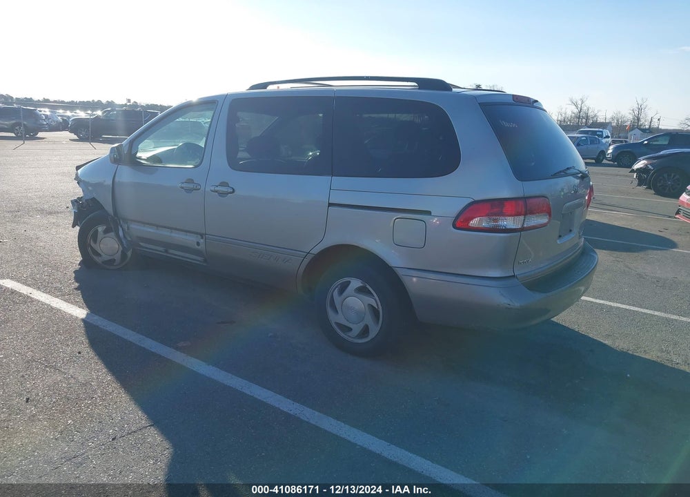 2003 TOYOTA SIENNA XLE VIN: 4T3ZF13C13U529989