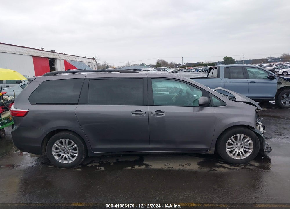 2017 TOYOTA SIENNA VIN: 5TDYZ3DC5HS790709