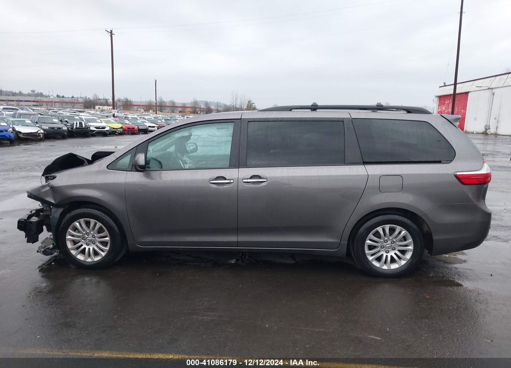 2017 TOYOTA SIENNA VIN: 5TDYZ3DC5HS790709