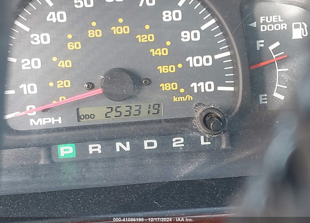 2000 TOYOTA 4RUNNER SR5 V6 VIN: JT3HN86R2Y0276768