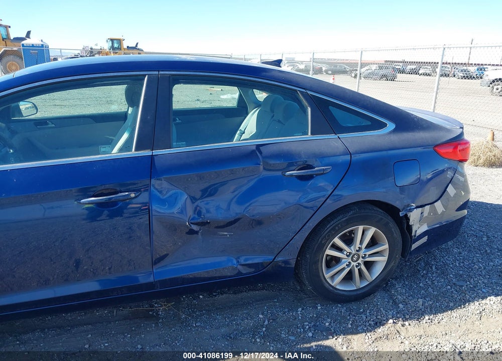 2015 HYUNDAI SONATA SE VIN: 5NPE24AF9FH138903