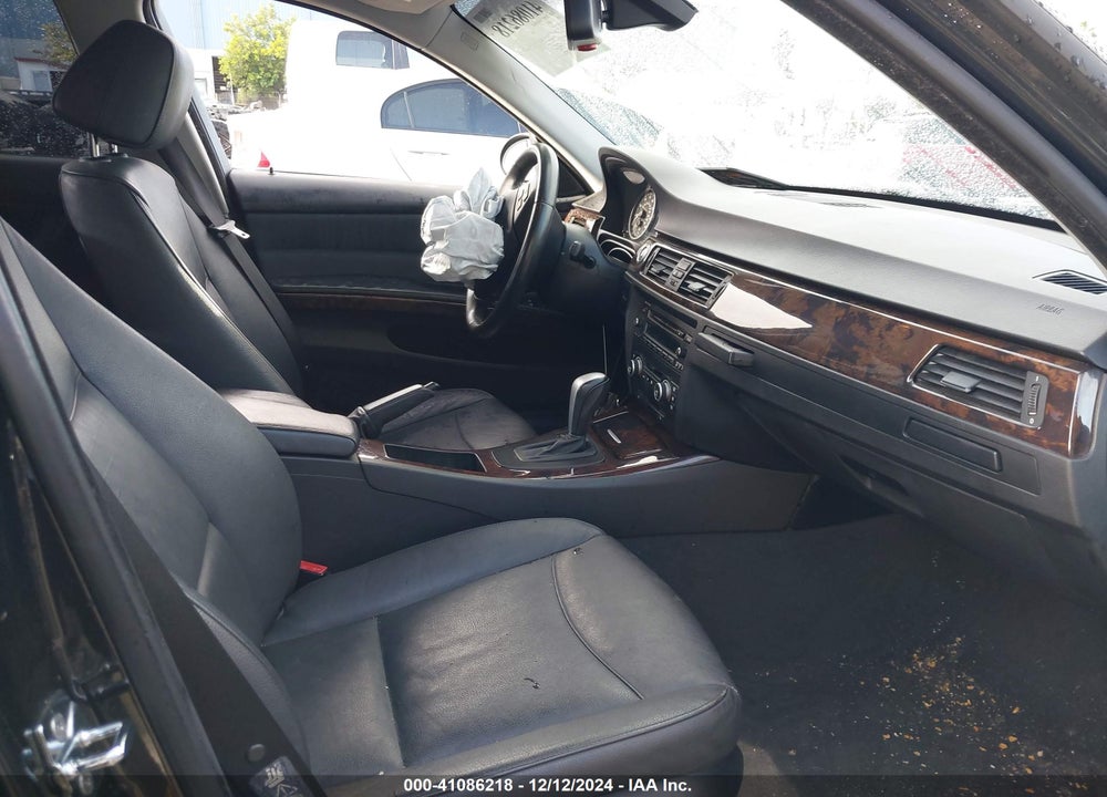 2008 BMW 328I VIN: WBAVA33578K055571