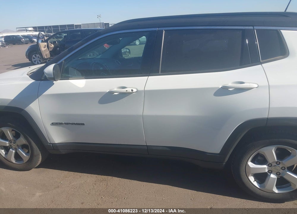2018 JEEP COMPASS LATITUDE FWD VIN: 3C4NJCBB4JT293148