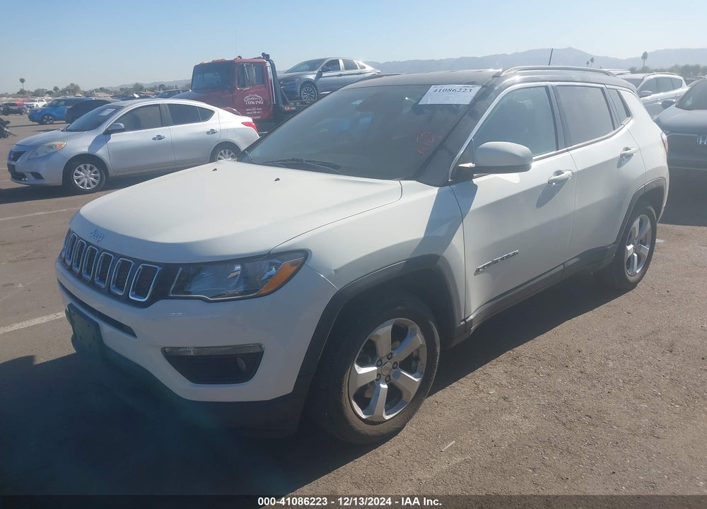 2018 JEEP COMPASS LATITUDE FWD VIN: 3C4NJCBB4JT293148