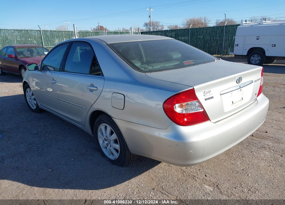 2002 TOYOTA CAMRY XLE V6 VIN: 4T1BF32K02U510802