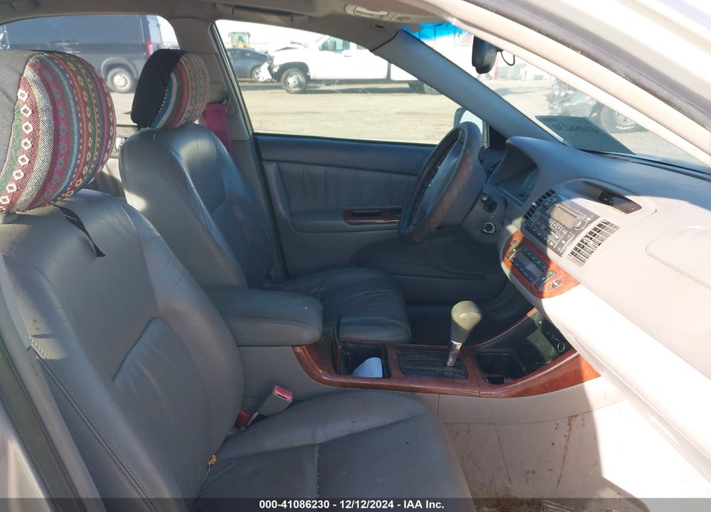 2002 TOYOTA CAMRY XLE V6 VIN: 4T1BF32K02U510802