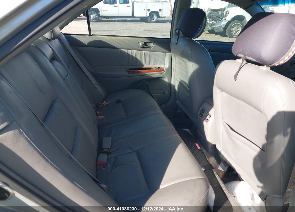 2002 TOYOTA CAMRY XLE V6 VIN: 4T1BF32K02U510802