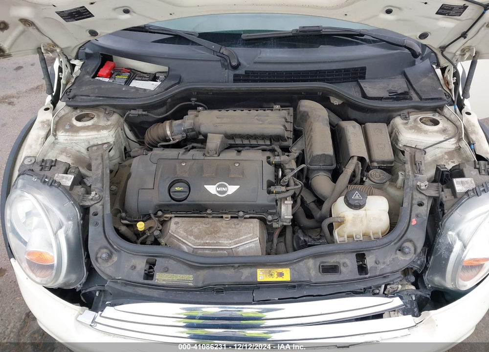 2013 MINI HARDTOP VIN: WMWSU3C55DT685782