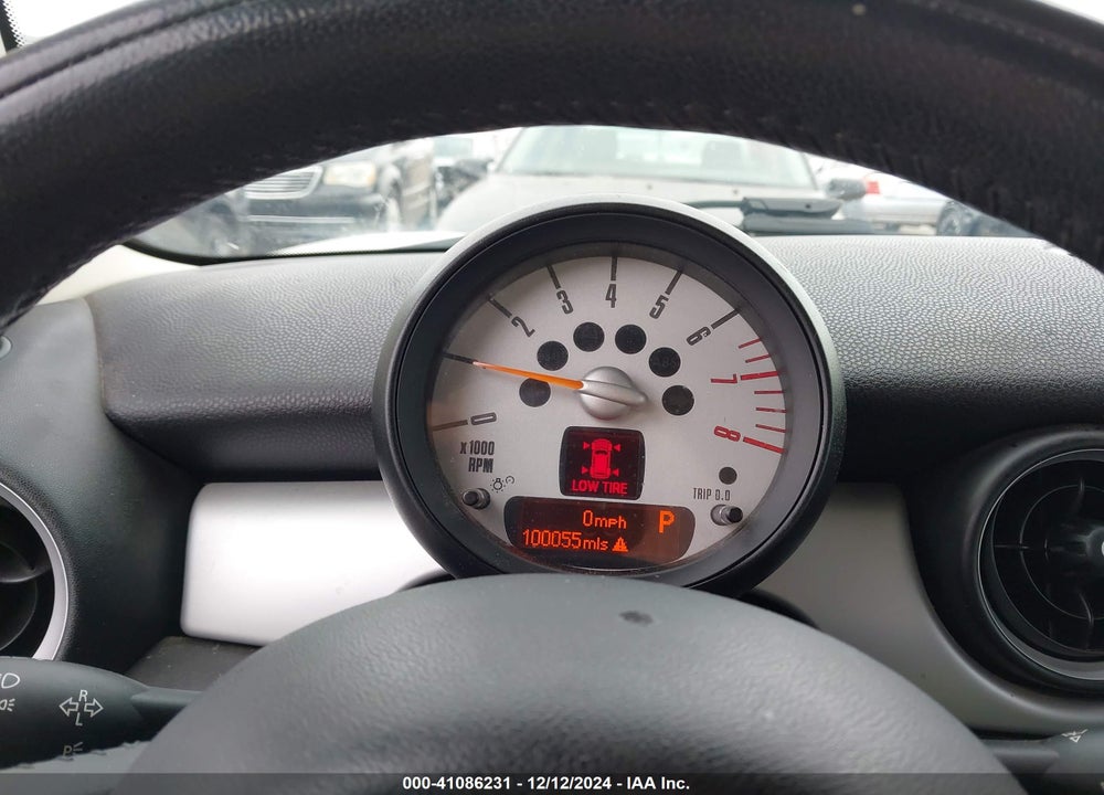 2013 MINI HARDTOP VIN: WMWSU3C55DT685782