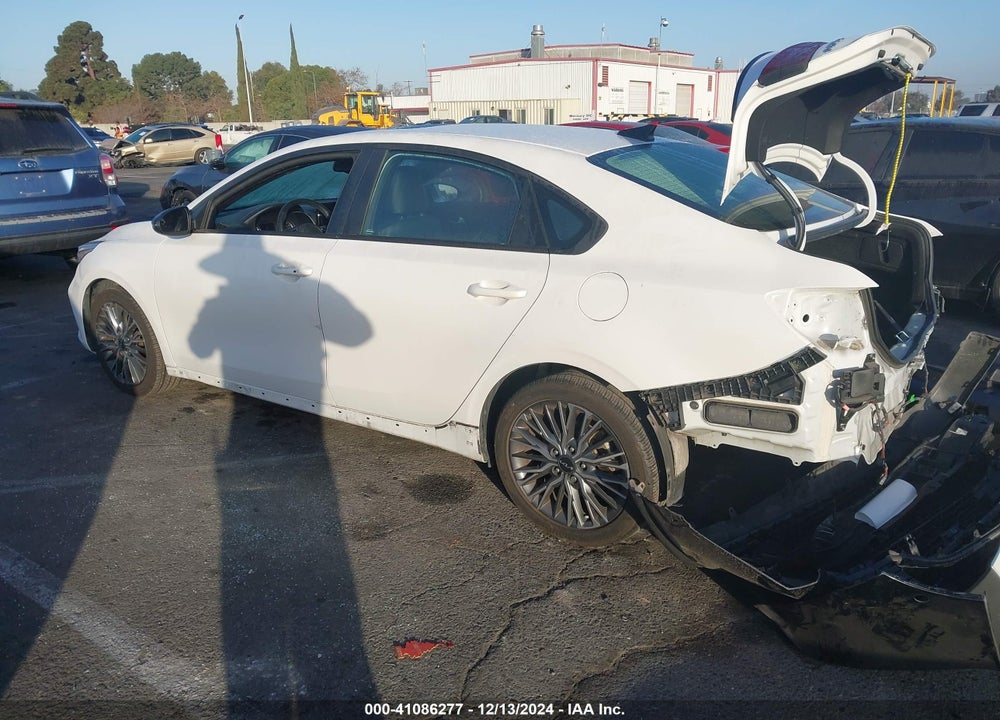 2022 KIA FORTE VIN: 3KPF54AD0NE456051