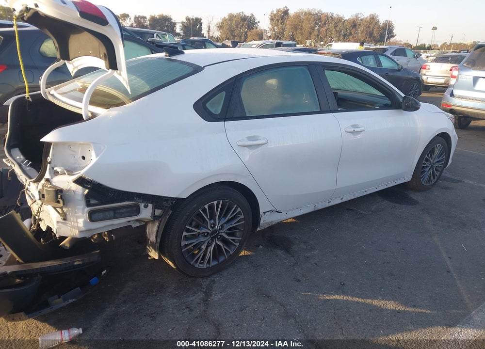2022 KIA FORTE VIN: 3KPF54AD0NE456051