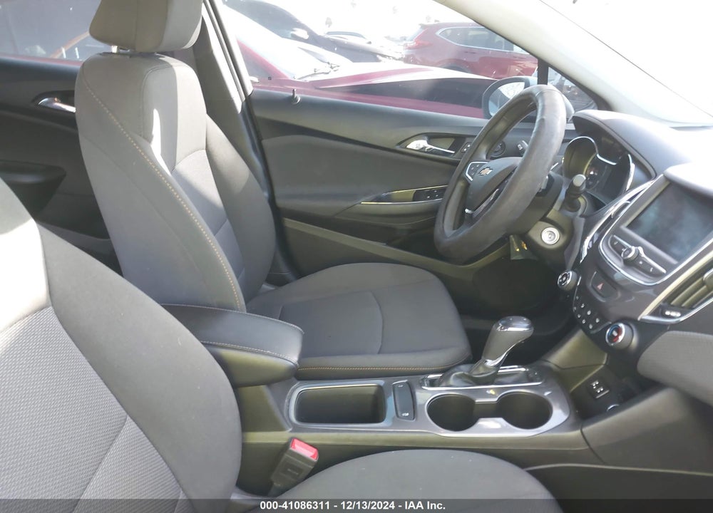 2019 CHEVROLET CRUZE LS VIN: 1G1BC5SM6K7152106