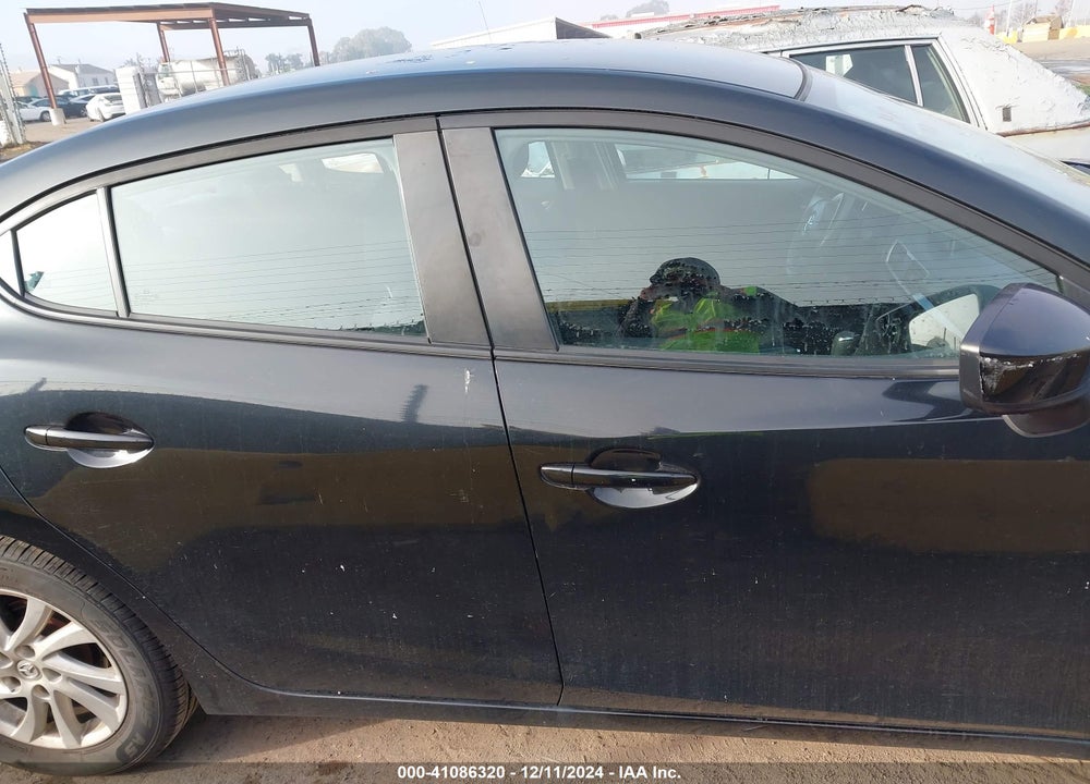 2016 MAZDA MAZDA3 VIN: JM1BM1T78G1318917