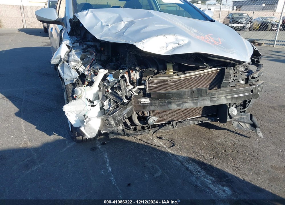 2012 HYUNDAI ELANTRA GLS VIN: 5NPDH4AE6CH080553