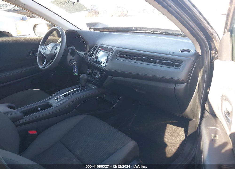 2020 HONDA HR-V AWD LX VIN: 3CZRU6H31LM717435