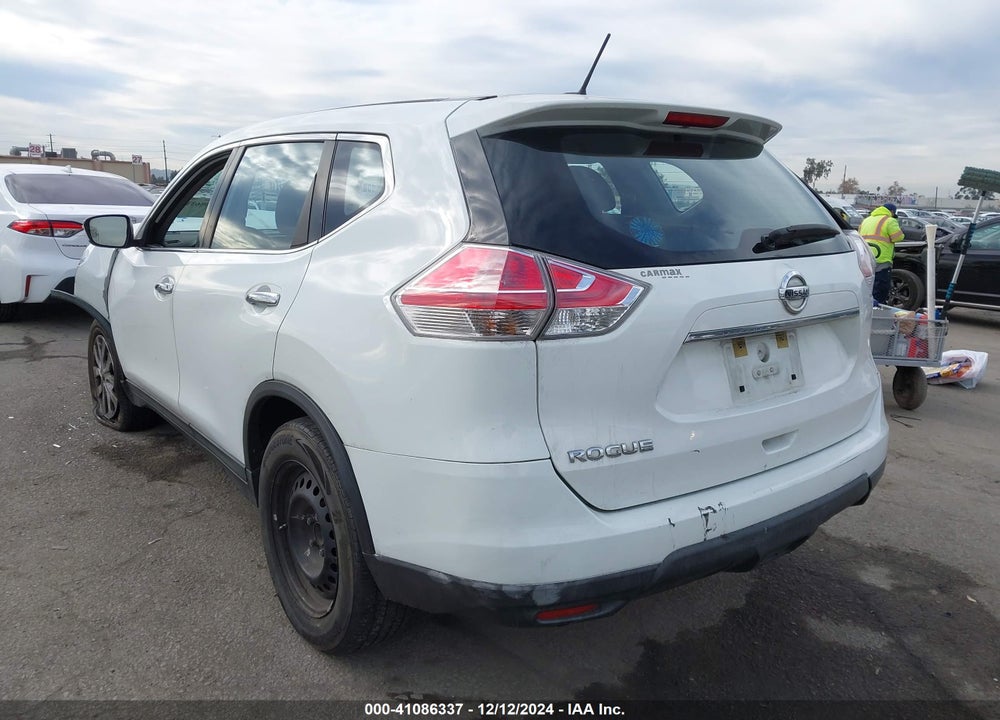 2015 NISSAN ROGUE S VIN: KNMAT2MT9FP585429