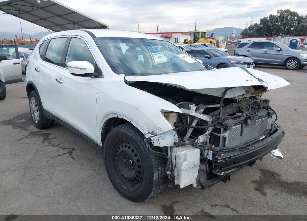 2015 NISSAN ROGUE S VIN: KNMAT2MT9FP585429