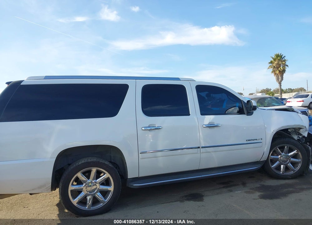 2009 GMC YUKON XL 1500 DENALI VIN: 1GKFK06299R233949