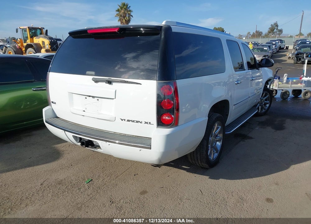2009 GMC YUKON XL 1500 DENALI VIN: 1GKFK06299R233949