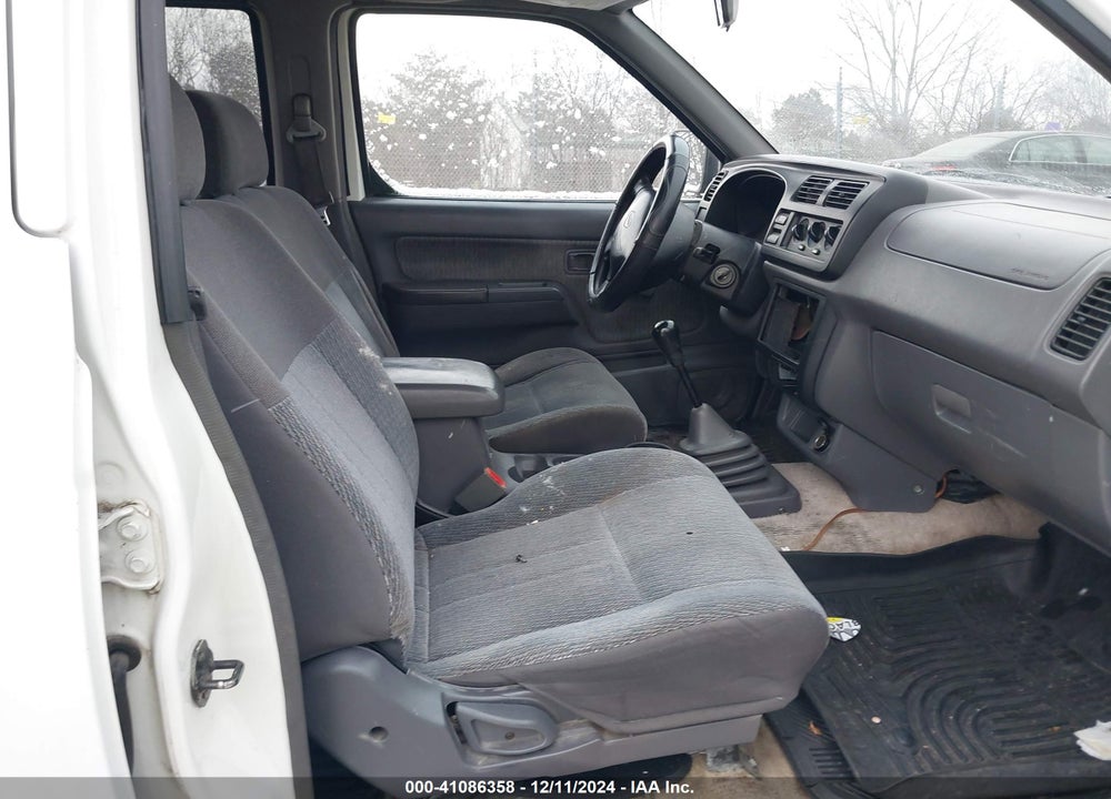 2000 NISSAN FRONTIER SE-V6/XE-V6 VIN: 1N6ED27T1YC351822