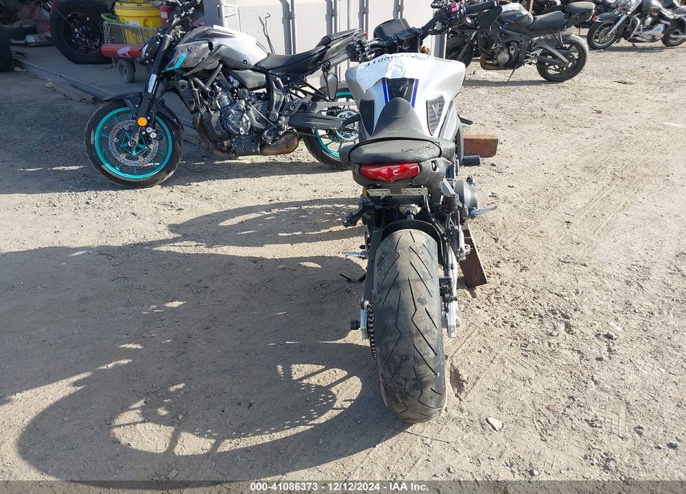 2023 YAMAHA MT09 DC VIN: JYARN72Y9PA000633