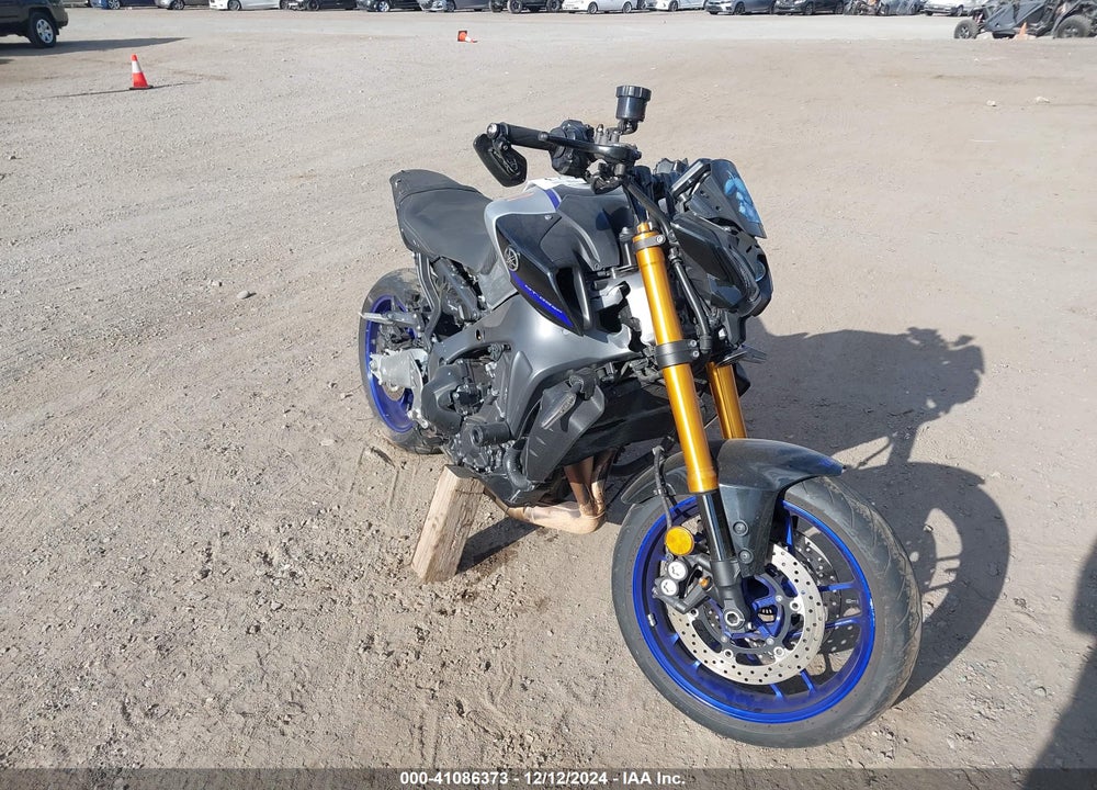 2023 YAMAHA MT09 DC VIN: JYARN72Y9PA000633