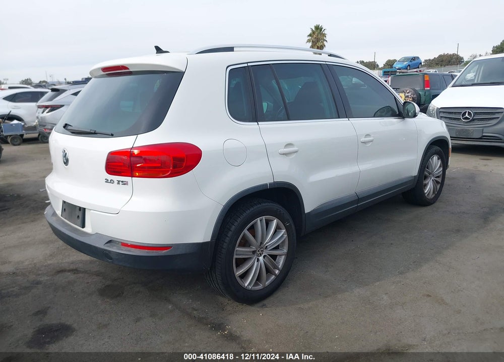 2012 VOLKSWAGEN TIGUAN SE VIN: WVGAV7AX1CW514513