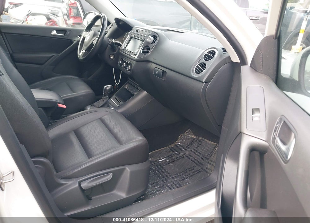 2012 VOLKSWAGEN TIGUAN SE VIN: WVGAV7AX1CW514513
