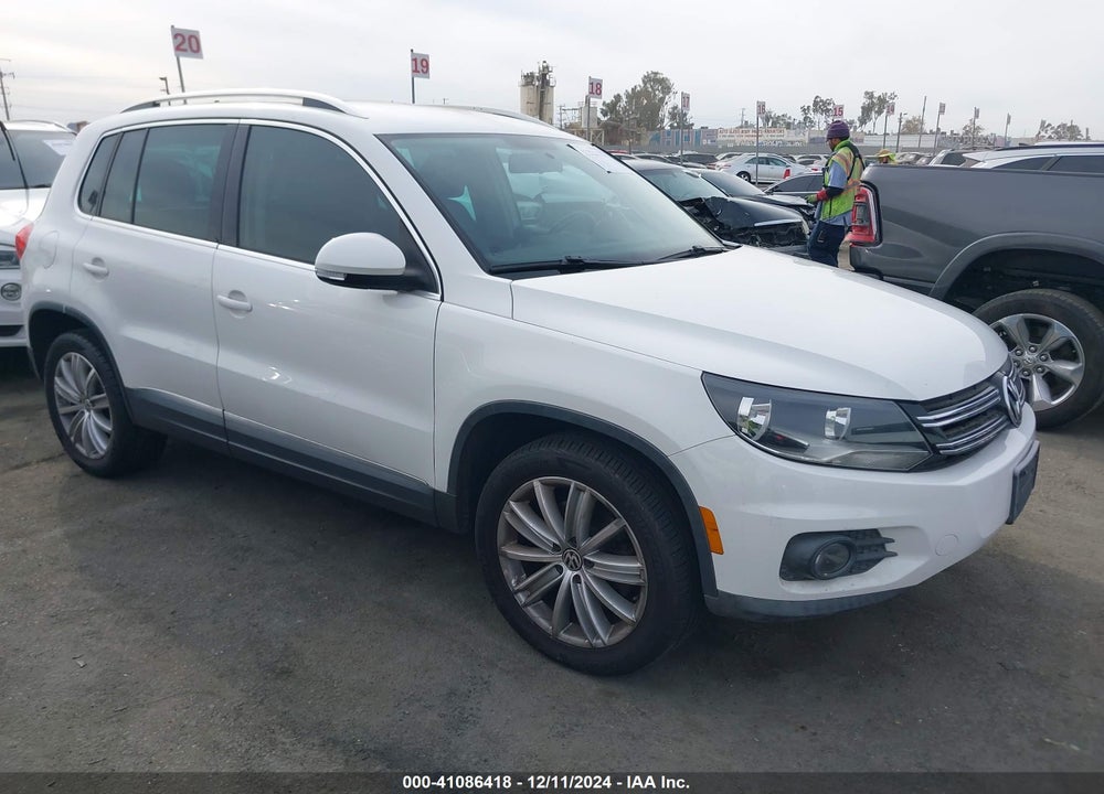 2012 VOLKSWAGEN TIGUAN SE VIN: WVGAV7AX1CW514513