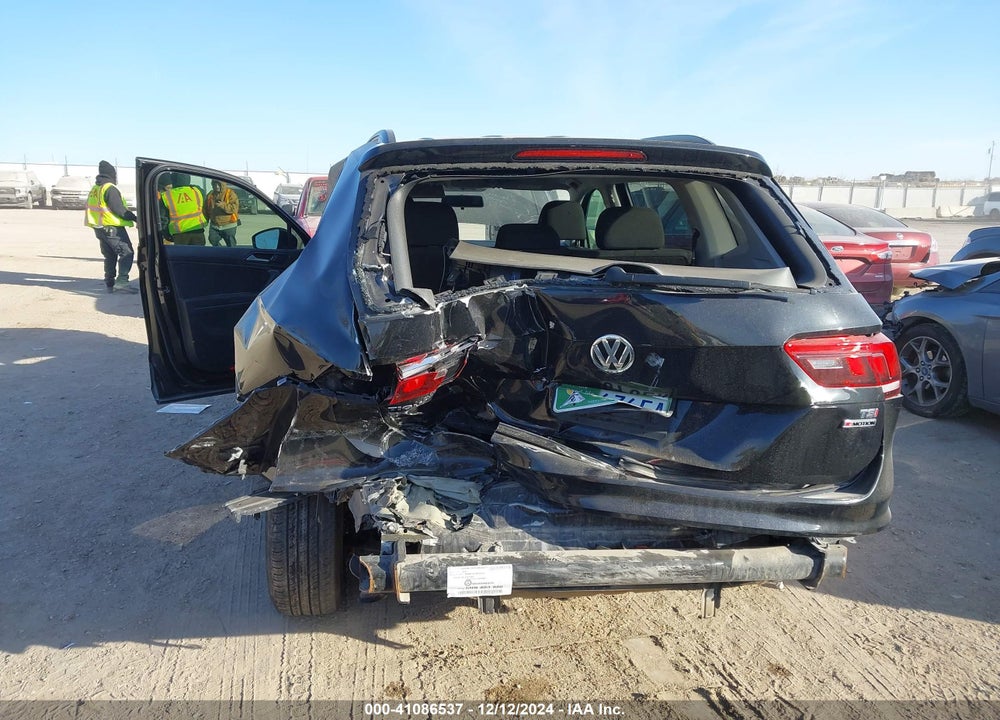 2018 VOLKSWAGEN TIGUAN 2.0T S VIN: 3VV0B7AX3JM066475