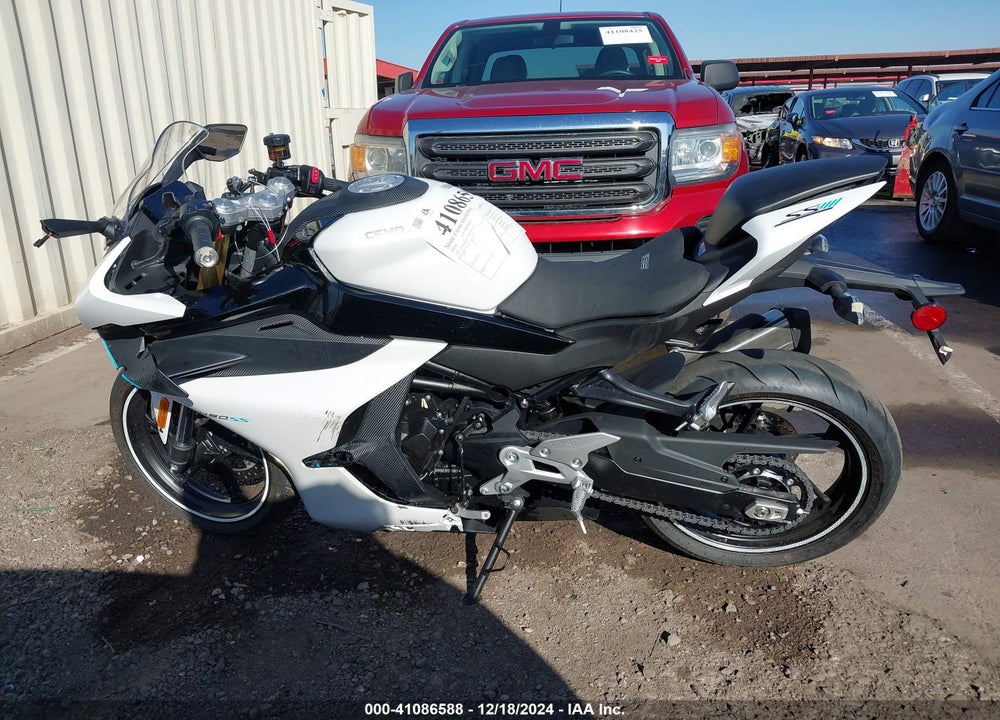 2024 CF MOTO 450SS VIN: LCEPESLA5R6002692