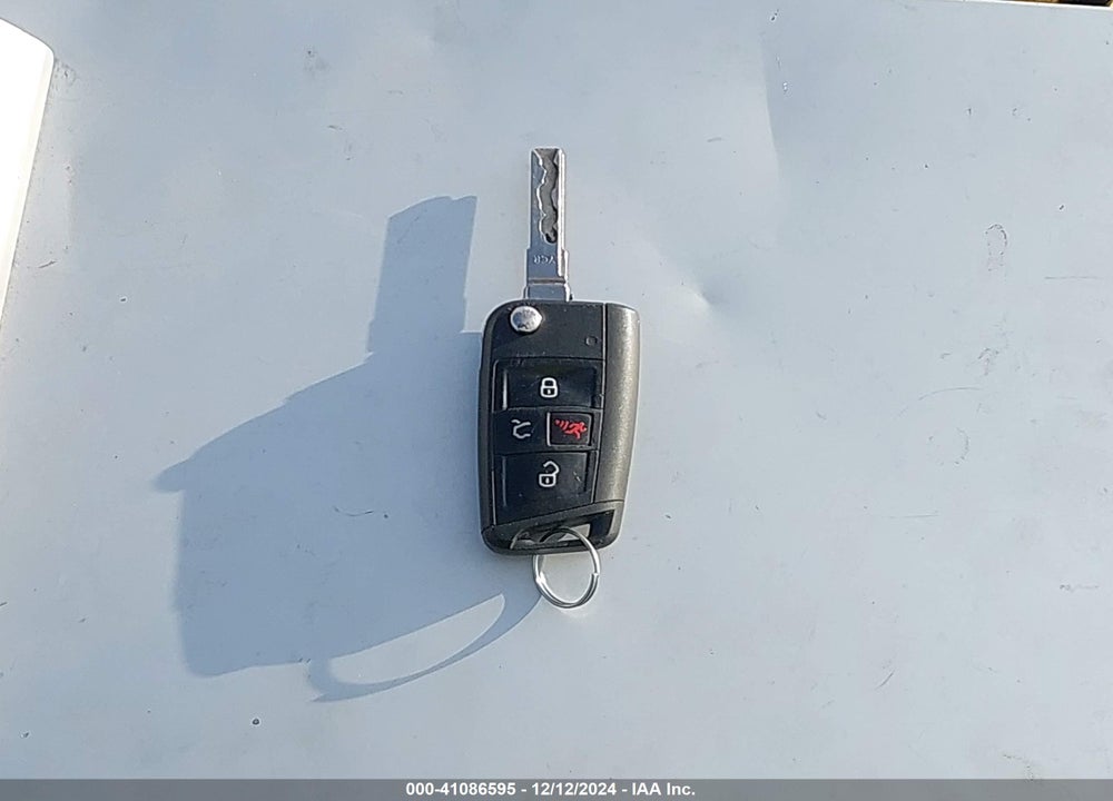 2015 VOLKSWAGEN GOLF TSI SE 4-DOOR VIN: 3VW217AU7FM004808