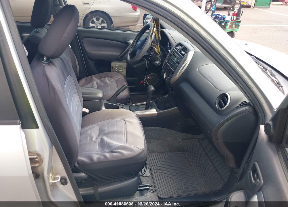 2005 TOYOTA RAV4 VIN: JTEGD20VX50047159