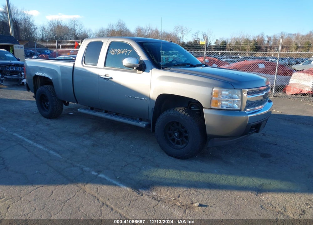 2008 CHEVROLET SILVERADO 1500 LT1 VIN: 2GCEK19C181221478