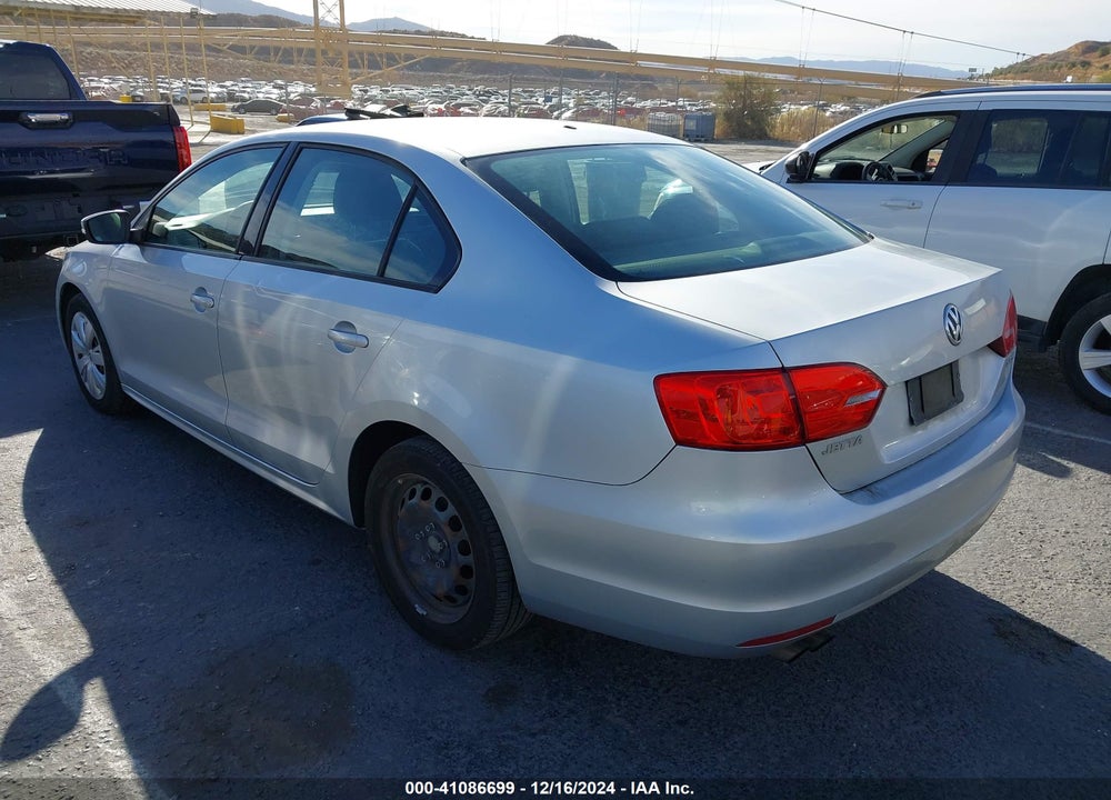 2012 VOLKSWAGEN JETTA 2.5L SE VIN: 3VWDP7AJ6CM452157