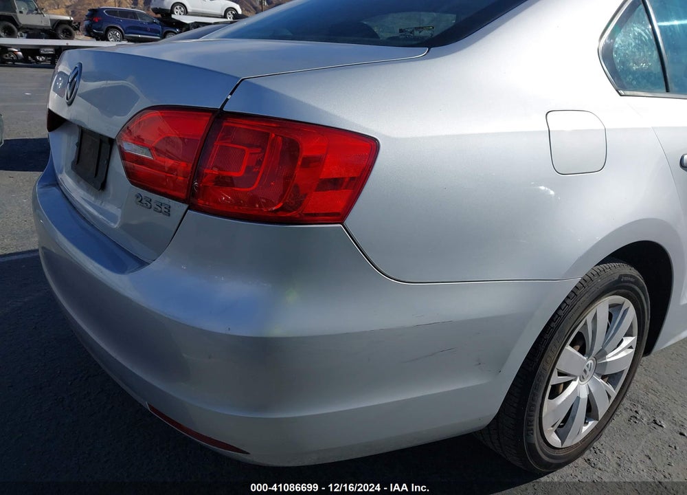 2012 VOLKSWAGEN JETTA 2.5L SE VIN: 3VWDP7AJ6CM452157