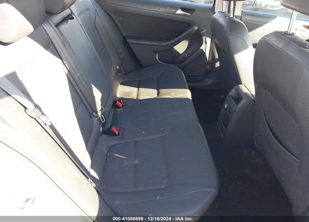 2012 VOLKSWAGEN JETTA 2.5L SE VIN: 3VWDP7AJ6CM452157