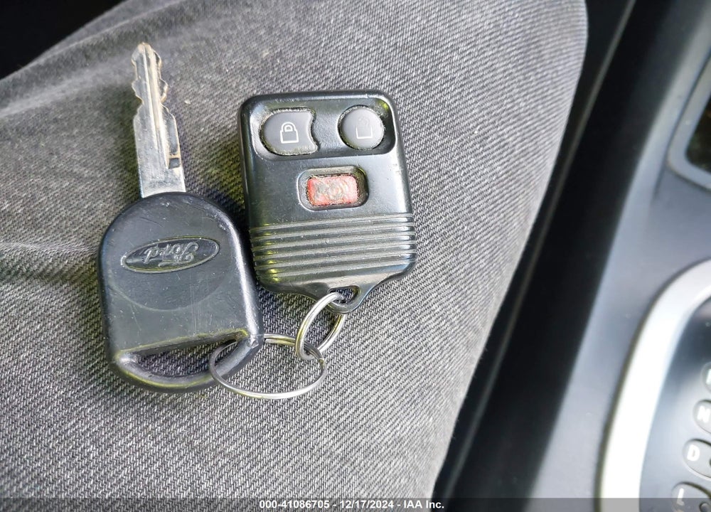 2006 FORD ESCAPE HYBRID VIN: 1FMYU95H96KC73568