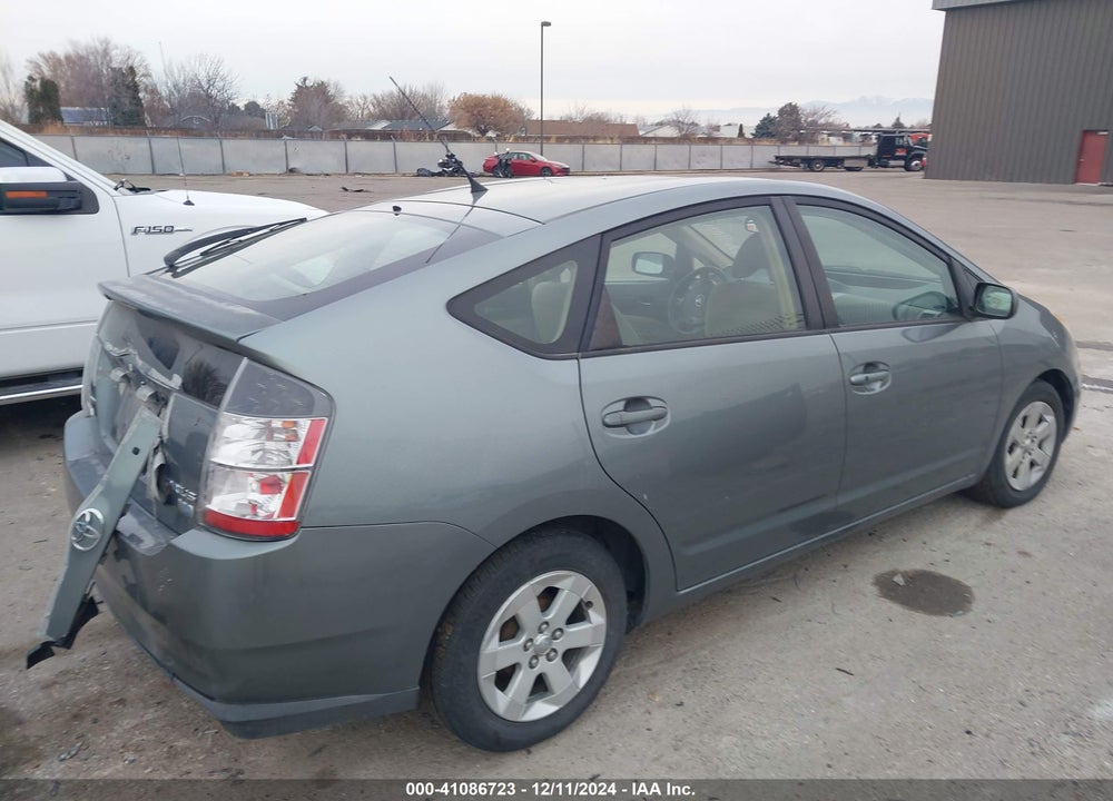 2005 TOYOTA PRIUS VIN: JTDKB20U453117815