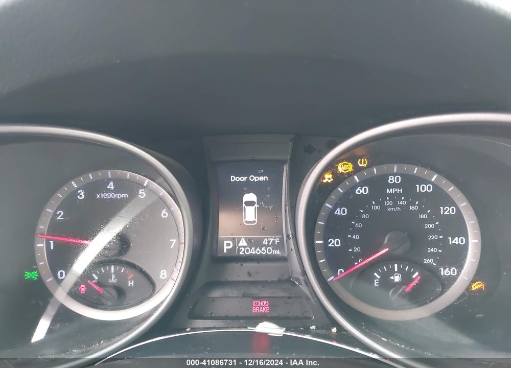 2014 HYUNDAI SANTA FE SPORT 2.4L VIN: 5XYZTDLB9EG145610