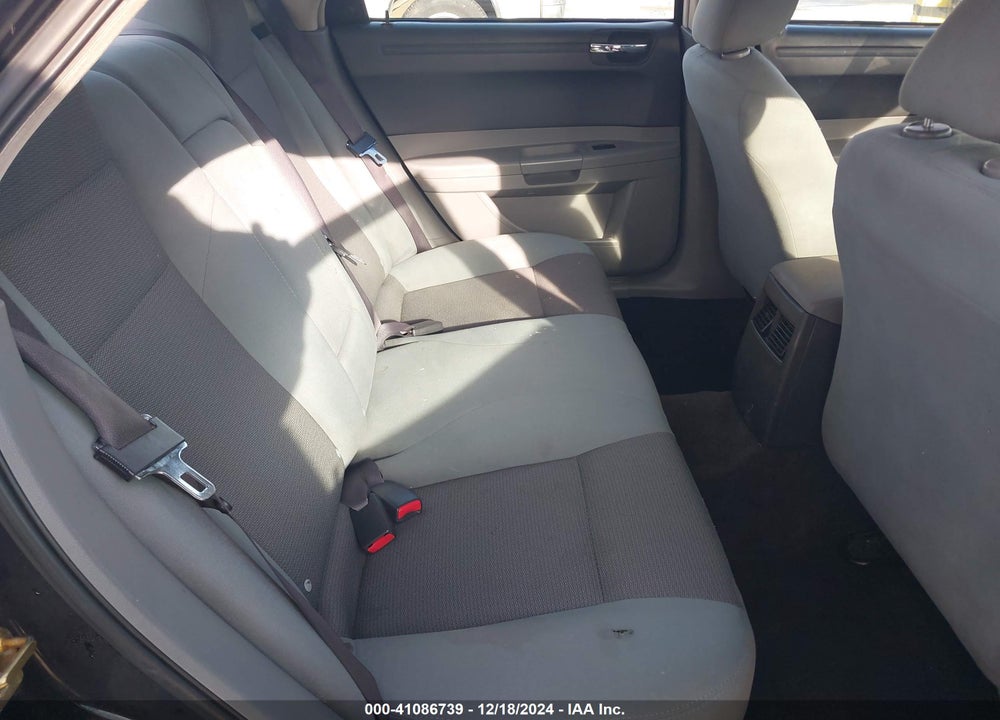 2005 CHRYSLER 300 VIN: 2C3JA43R35H690935