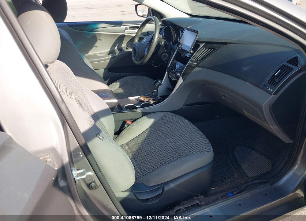 2013 HYUNDAI SONATA GLS VIN: 5NPEB4AC0DH530428
